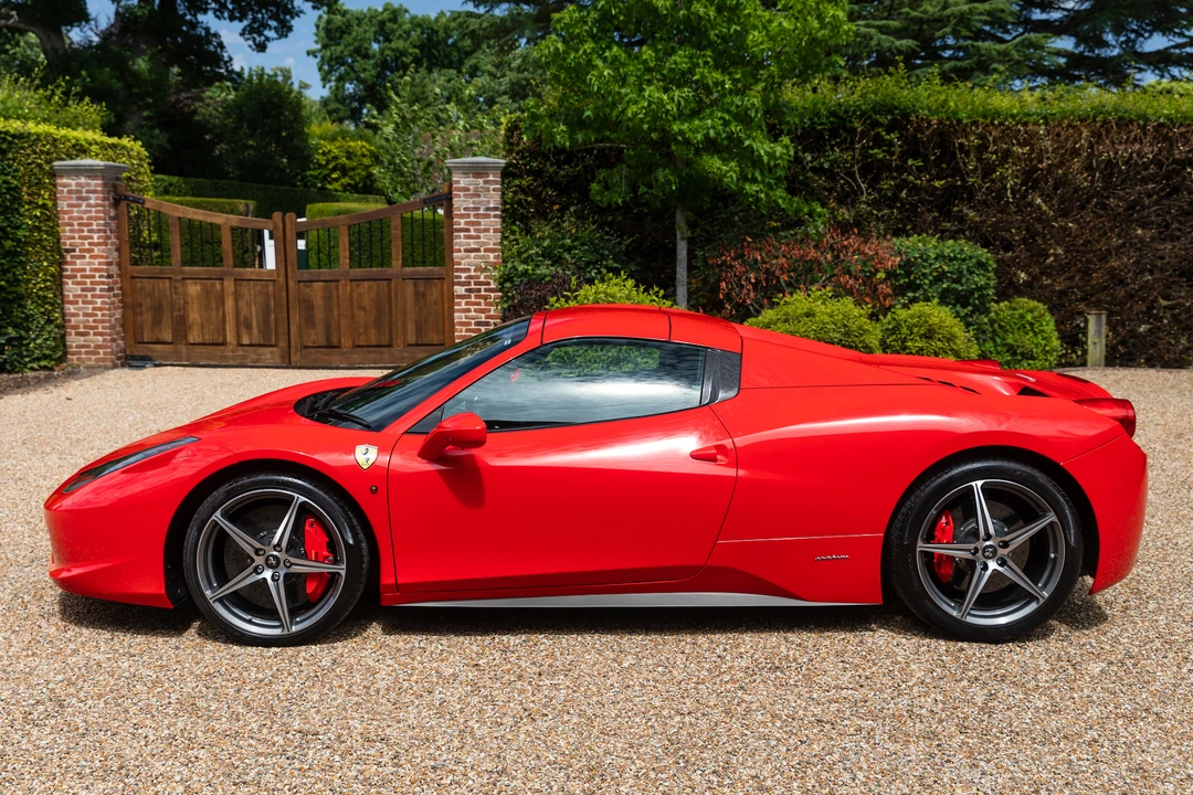 2015 Ferrari 458 Spider - Image 9 of 31
