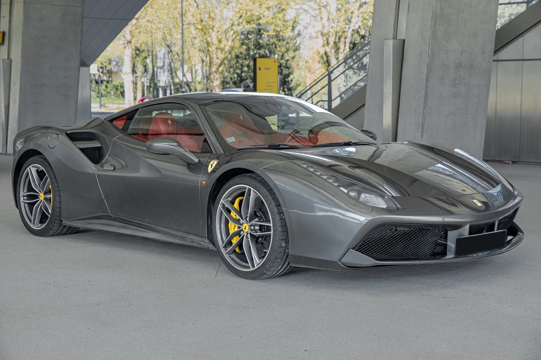 2015 Ferrari 488 GTB - Image 2 of 31