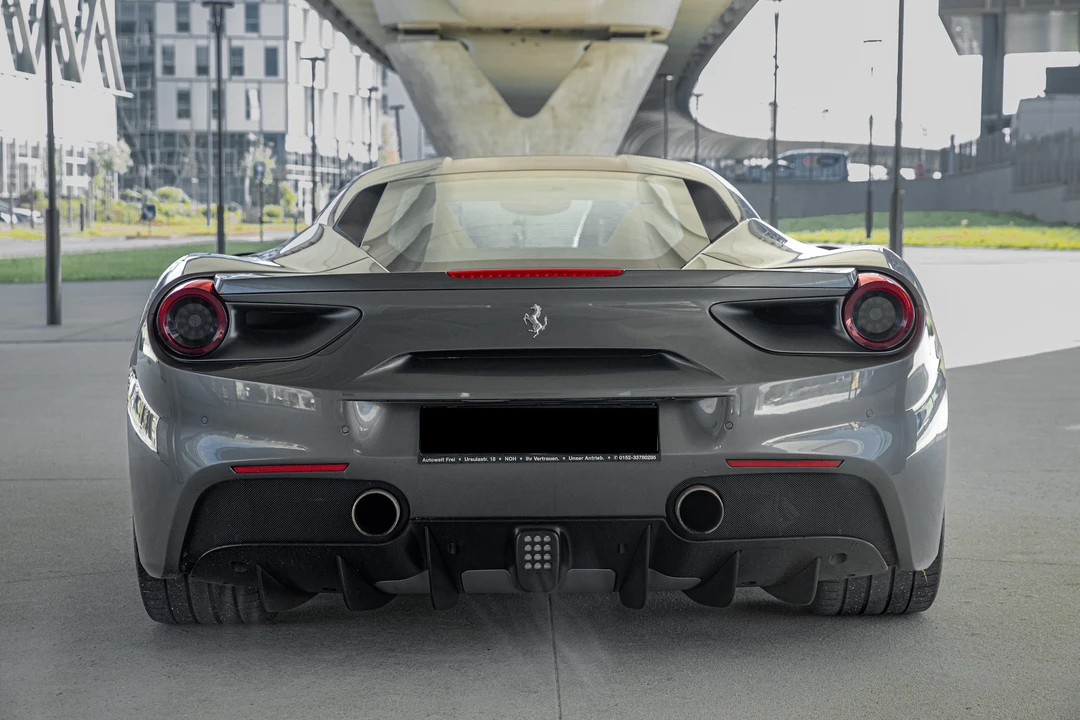 2015 Ferrari 488 GTB - Image 7 of 31