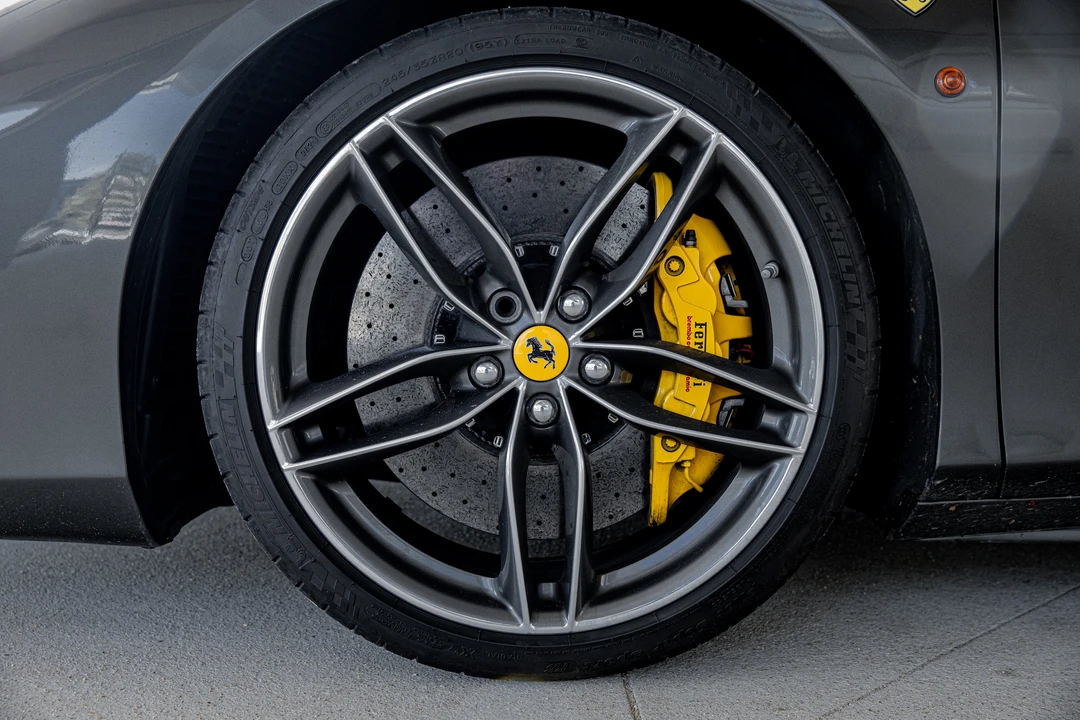 2015 Ferrari 488 GTB - Image 27 of 31
