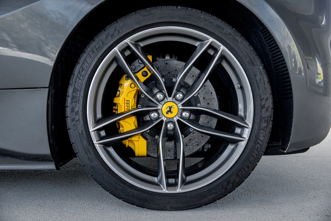 2015 Ferrari 488 GTB - Image 28 of 31