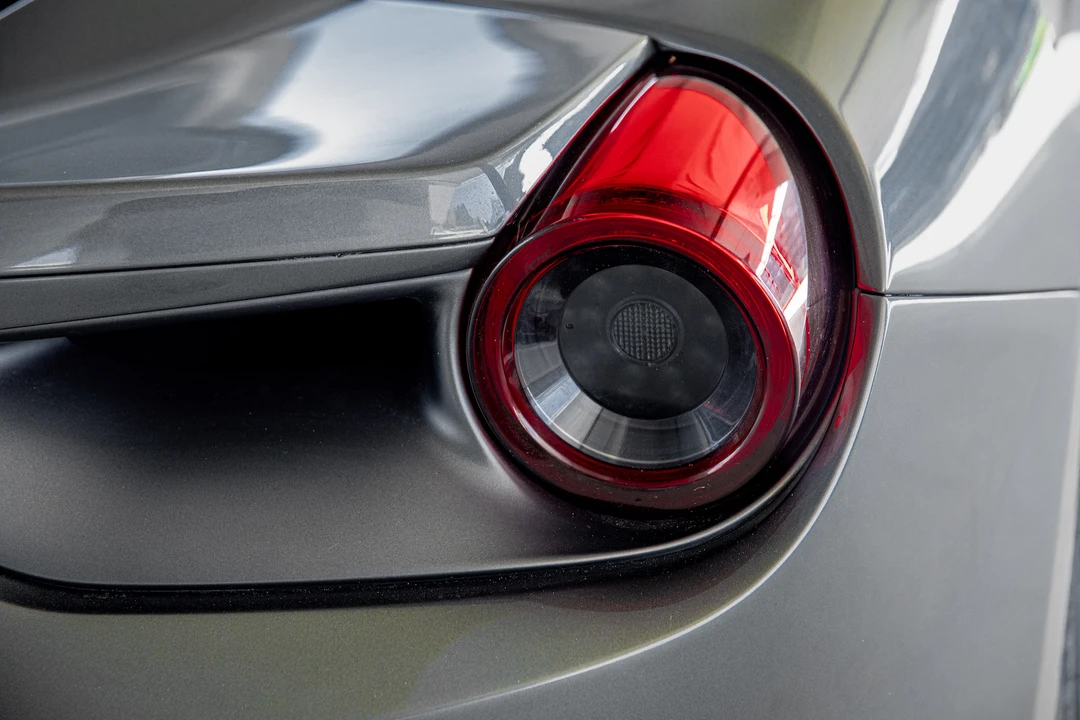 2015 Ferrari 488 GTB - Image 26 of 31
