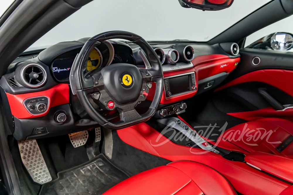 2015 Ferrari California T - Image 26 of 31