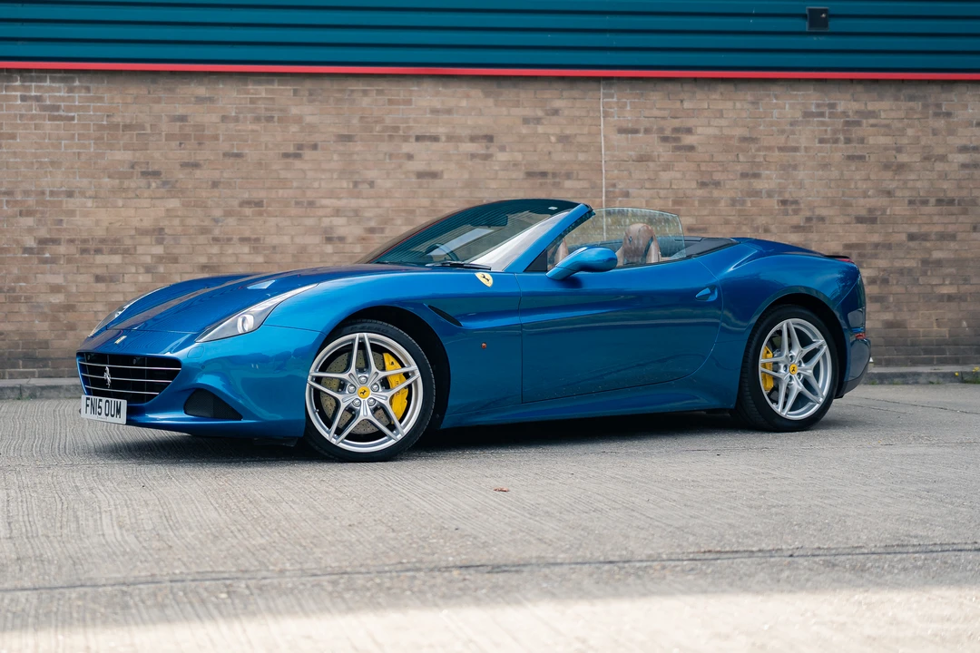 2015 Ferrari California T - Image 5 of 31