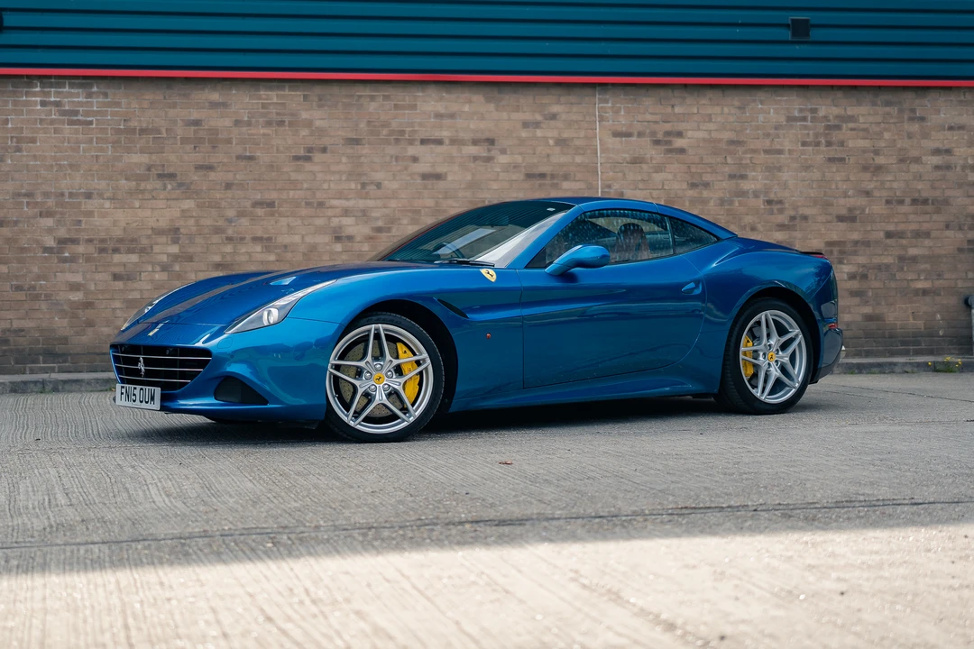 2015 Ferrari California T - Image 17 of 31