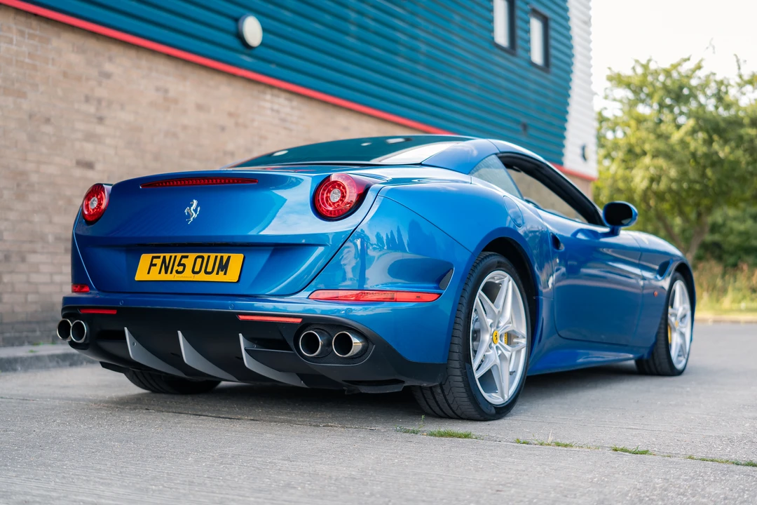 2015 Ferrari California T - Image 11 of 31