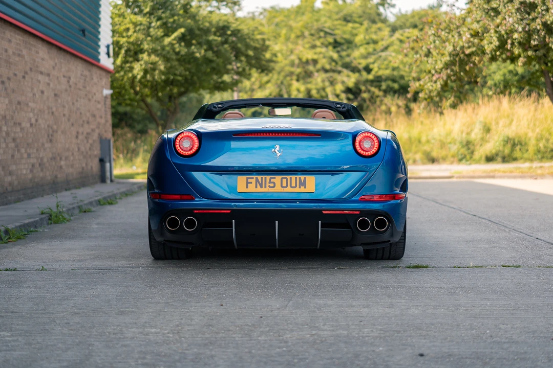 2015 Ferrari California T - Image 12 of 31