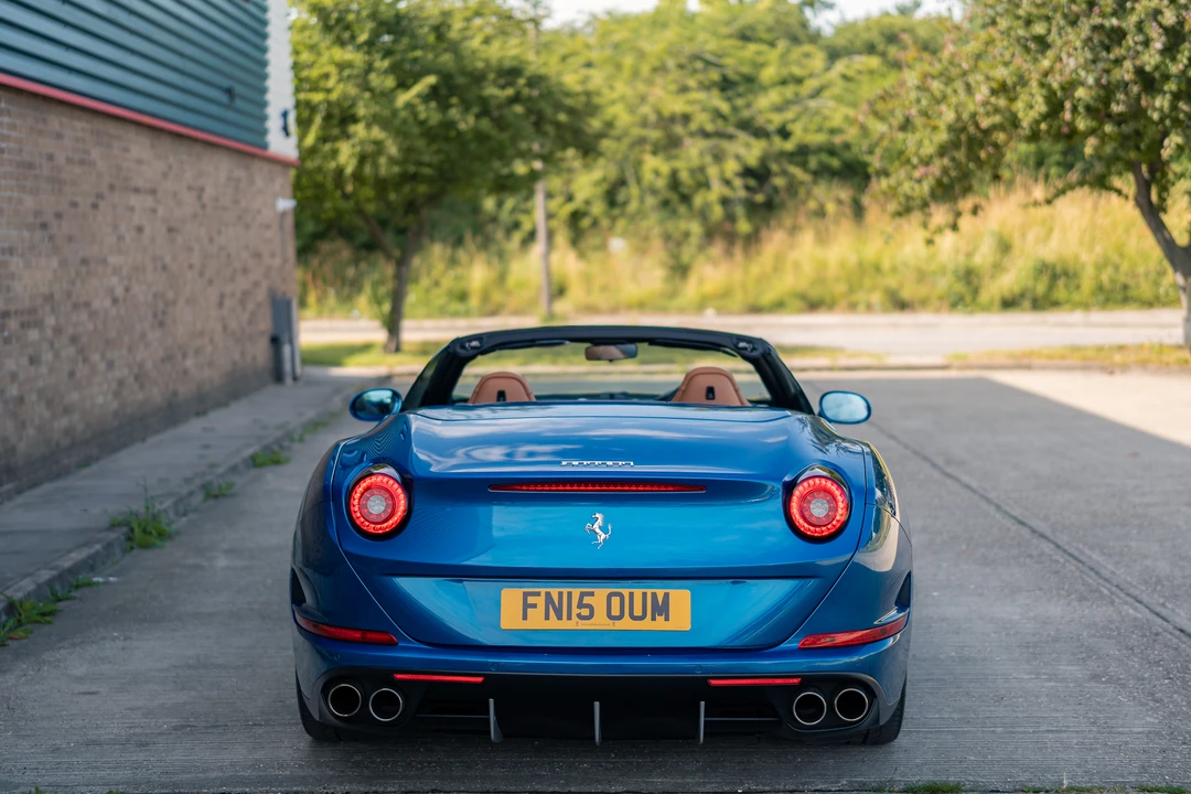 2015 Ferrari California T - Image 13 of 31
