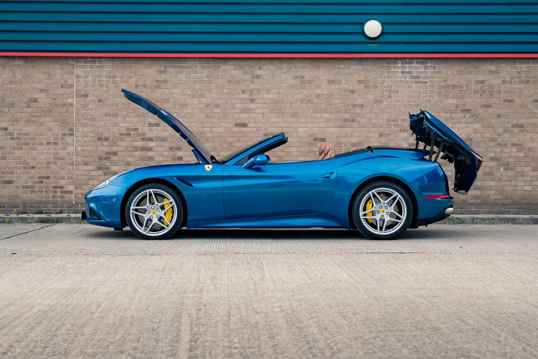 2015 Ferrari California T - Image 8 of 31