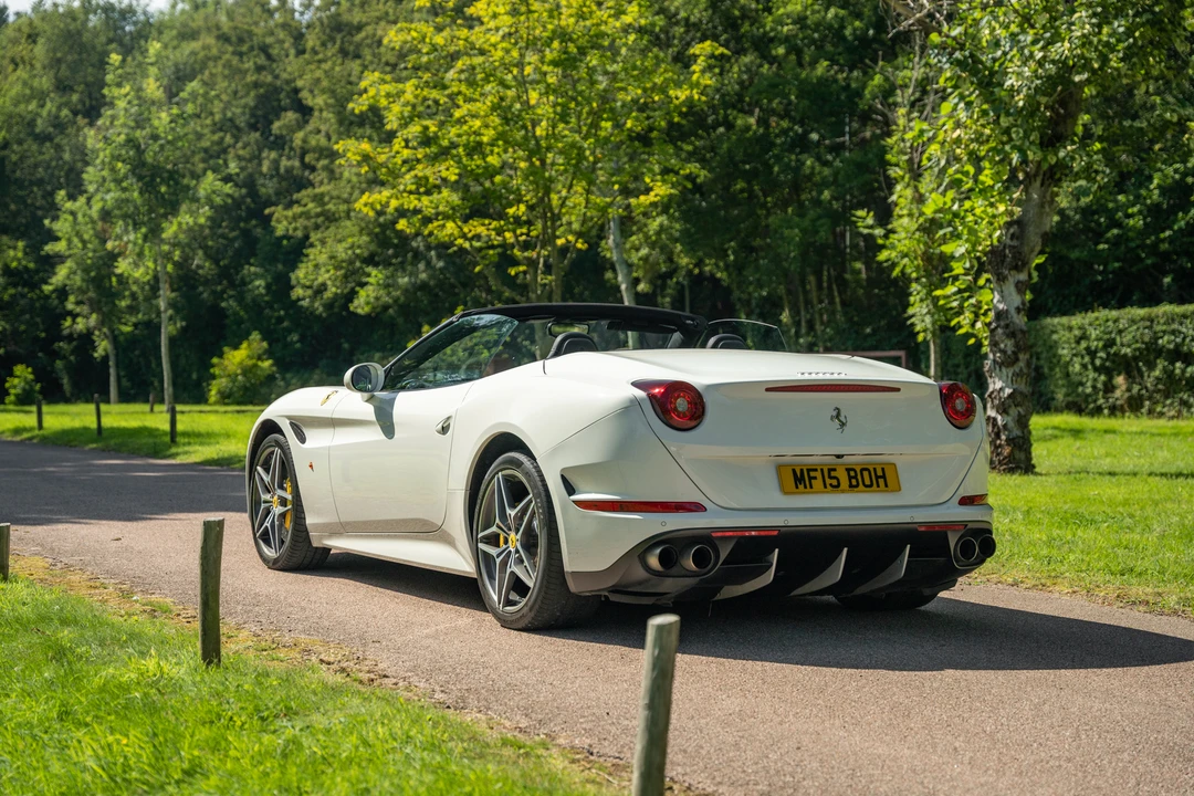 2015 Ferrari California T - Image 21 of 31