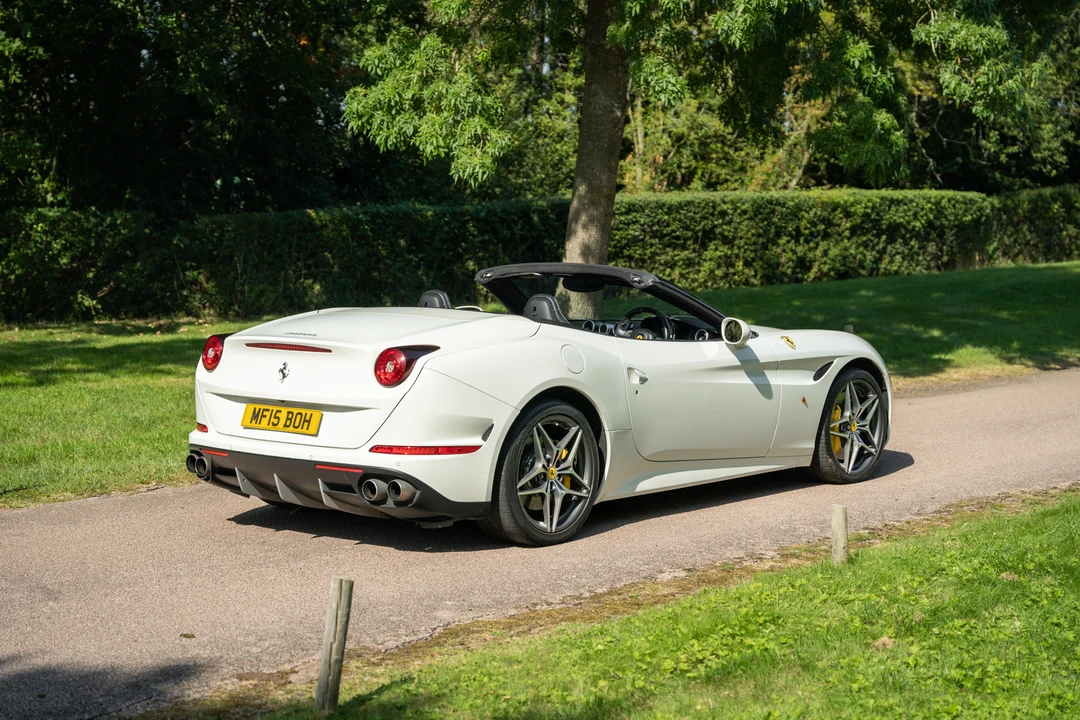 2015 Ferrari California T - Image 15 of 31