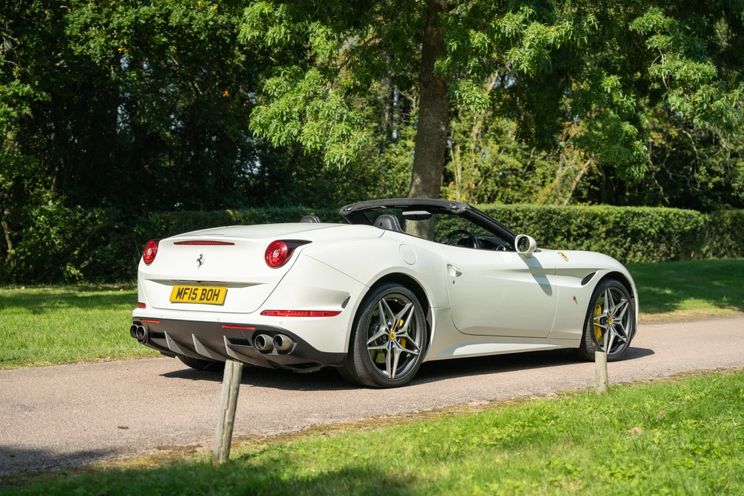 2015 Ferrari California T - Image 7 of 31