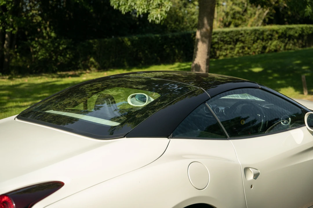2015 Ferrari California T - Image 31 of 31