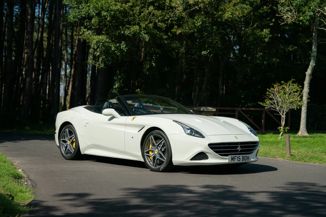2015 Ferrari California T - Image 26 of 31