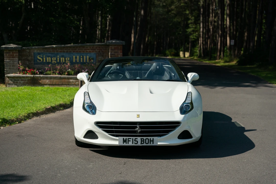 2015 Ferrari California T - Image 10 of 31