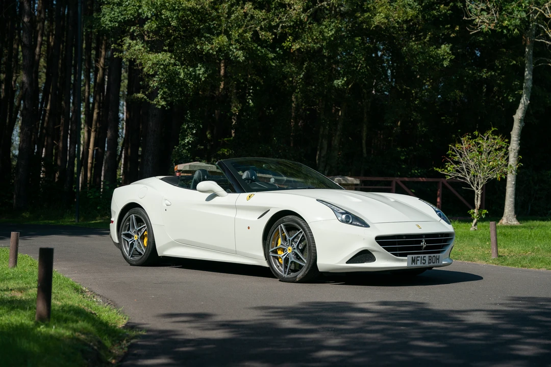 2015 Ferrari California T - Image 29 of 31