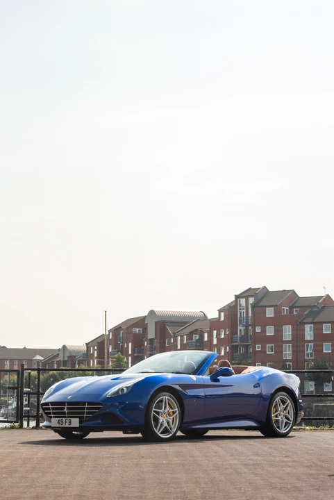 2015 Ferrari California T - Image 8 of 31
