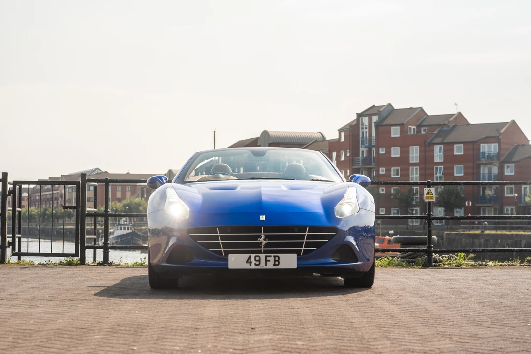 2015 Ferrari California T - Image 10 of 31