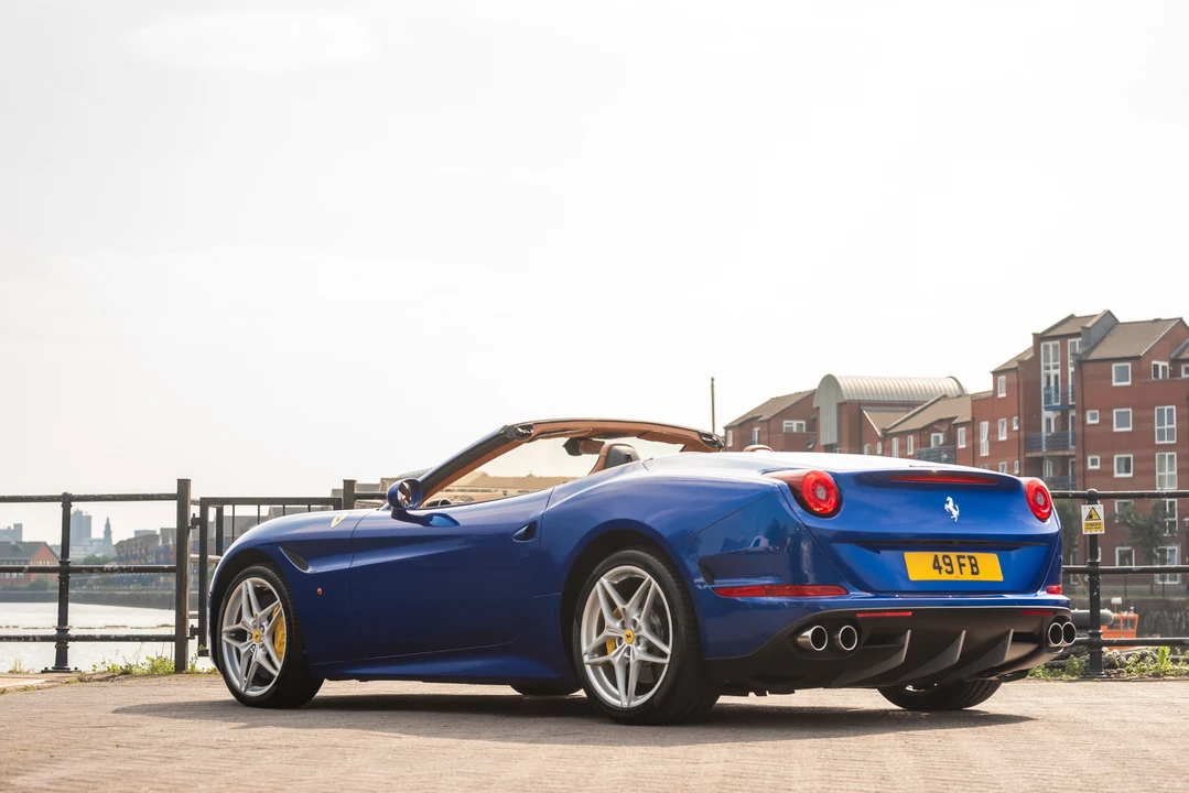 2015 Ferrari California T - Image 22 of 31