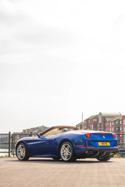 2015 Ferrari California T - Image 23 of 31