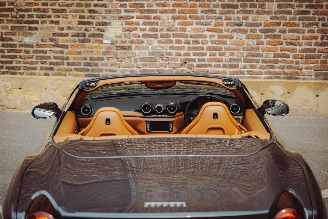 2015 Ferrari California T - Image 26 of 31