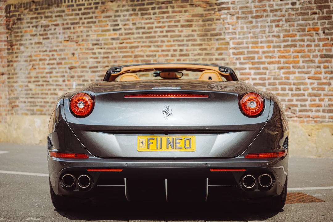 2015 Ferrari California T - Image 7 of 31