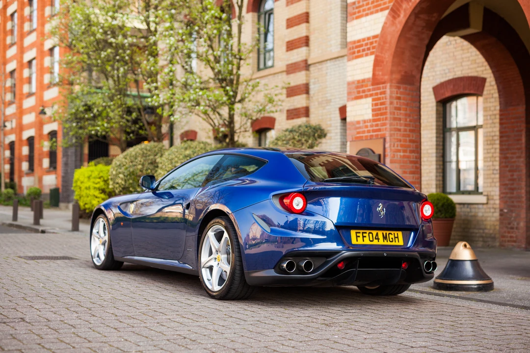 2015 Ferrari FF - Image 14 of 31
