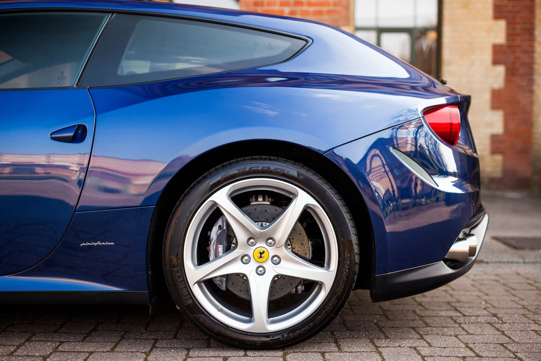 2015 Ferrari FF - Image 19 of 31
