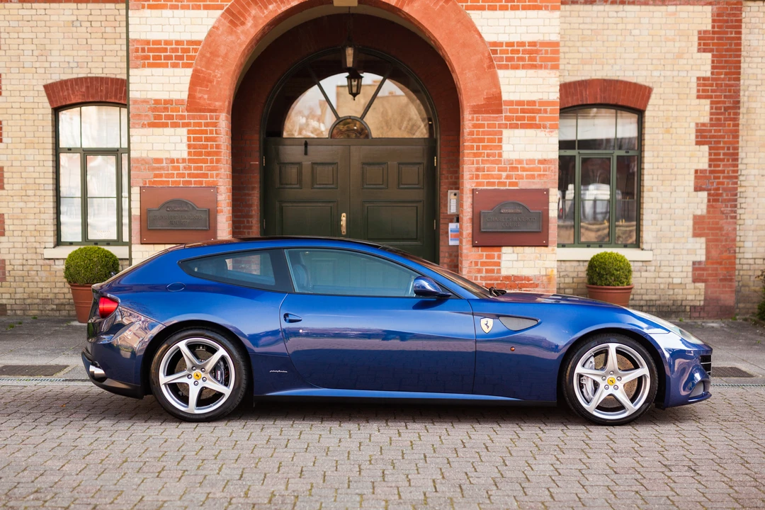2015 Ferrari FF - Image 8 of 31