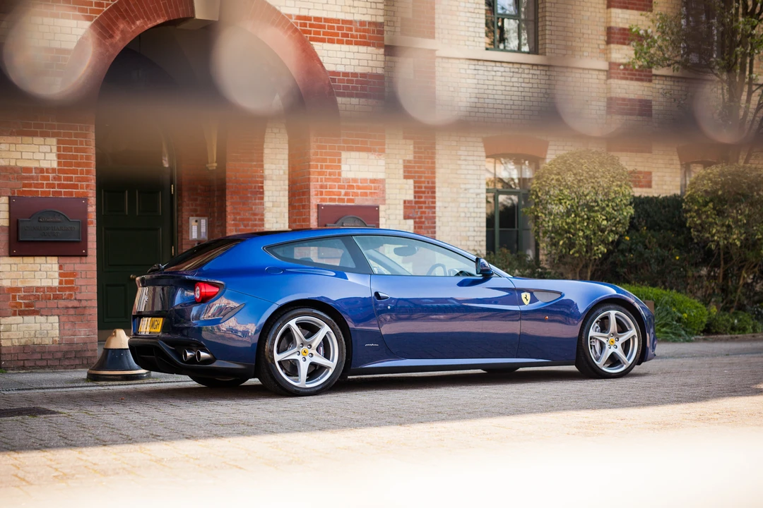 2015 Ferrari FF - Image 9 of 31
