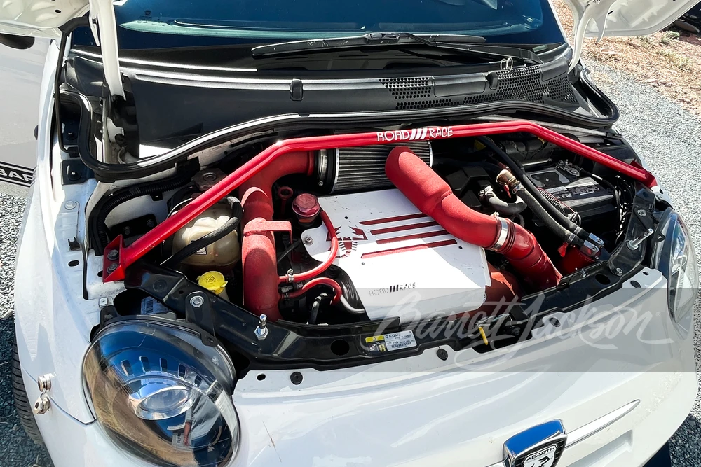 2015 Fiat Abarth 500 - Image 2 of 11