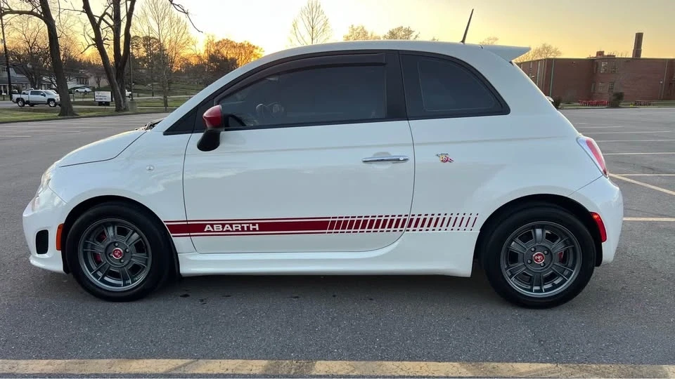 2015 Fiat Abarth 500 - Image 7 of 10