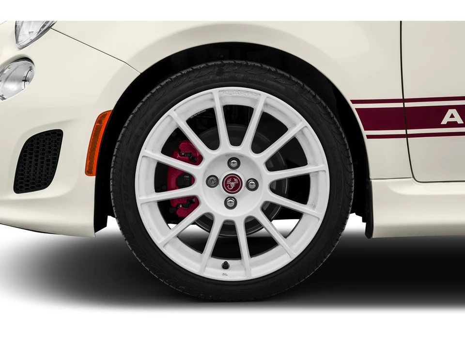 2015 Fiat Abarth 500 - Image 11 of 16