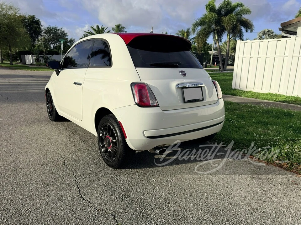 2015 Fiat 500 - Image 10 of 11