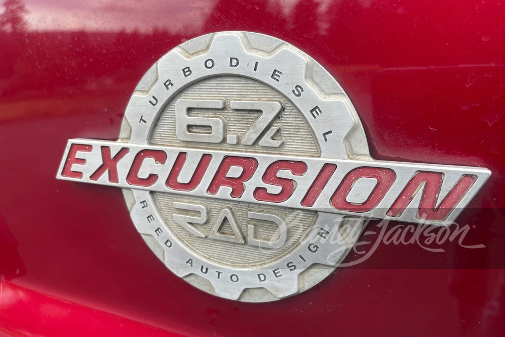2015 Ford Excursion - Image 15 of 24