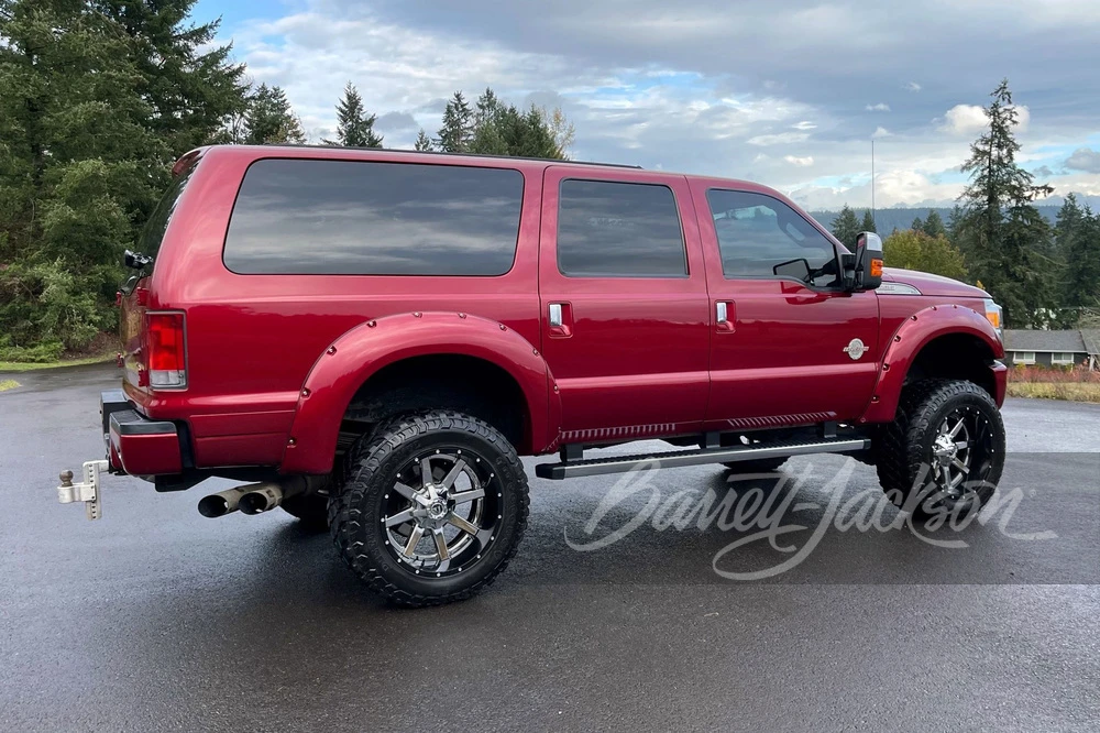 2015 Ford Excursion - Image 17 of 24