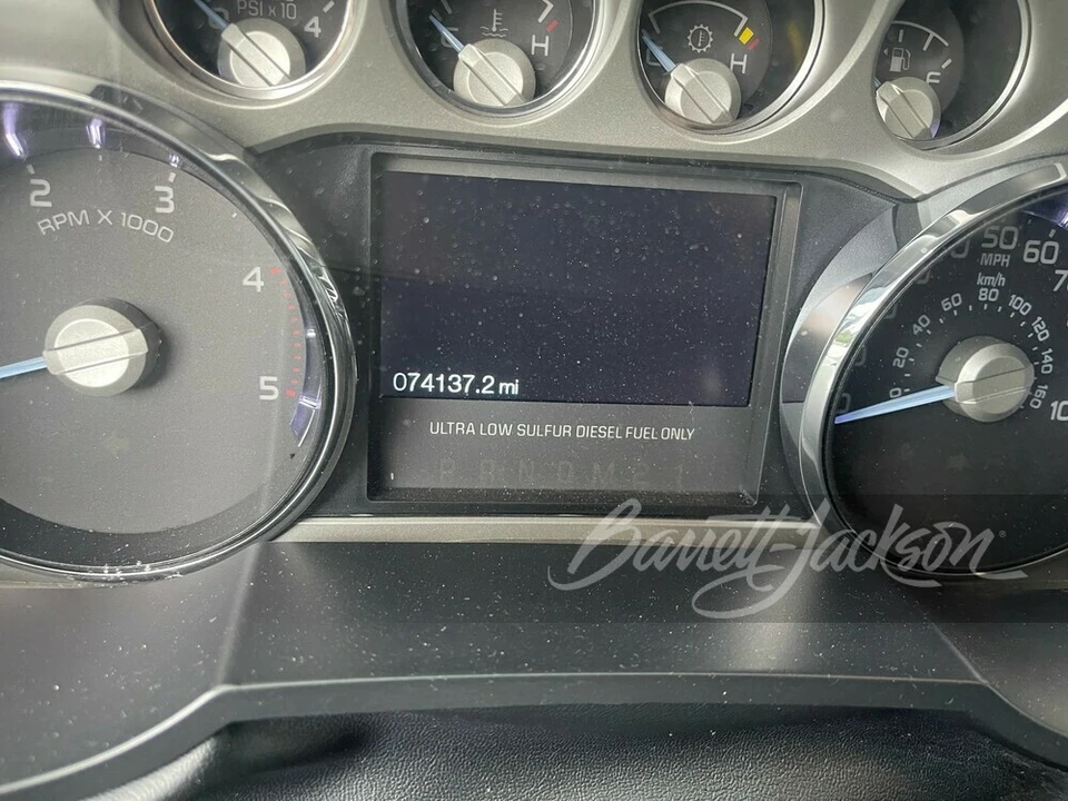 2015 Ford Excursion - Image 22 of 24
