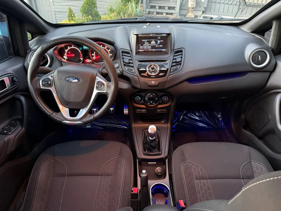 2015 Ford Fiesta - Image 11 of 22