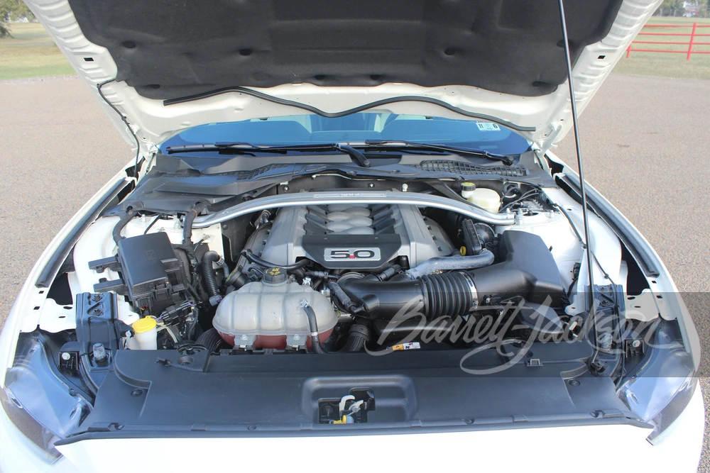 2015 Ford S550 Mustang - Image 2 of 16