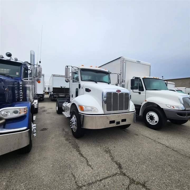 2015 Freightliner - Image 27 of 31