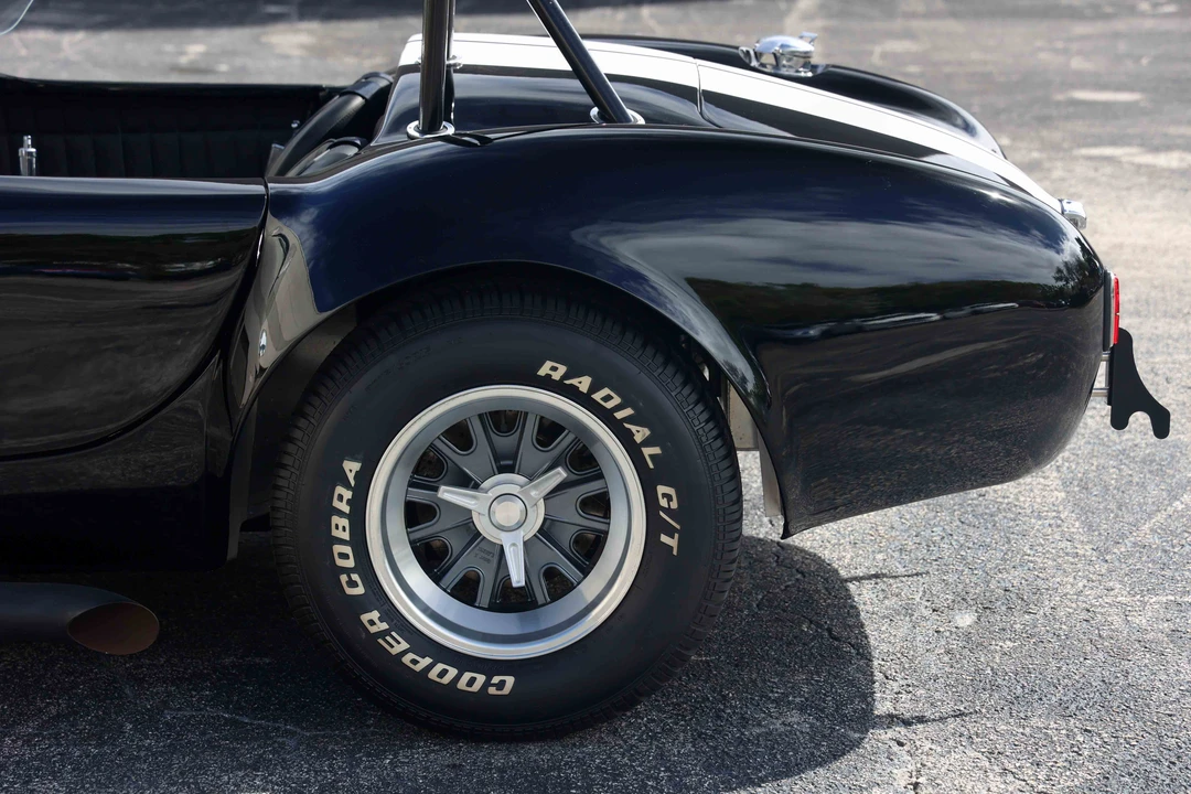 1965 Shelby Cobra 427 - Image 13 of 31