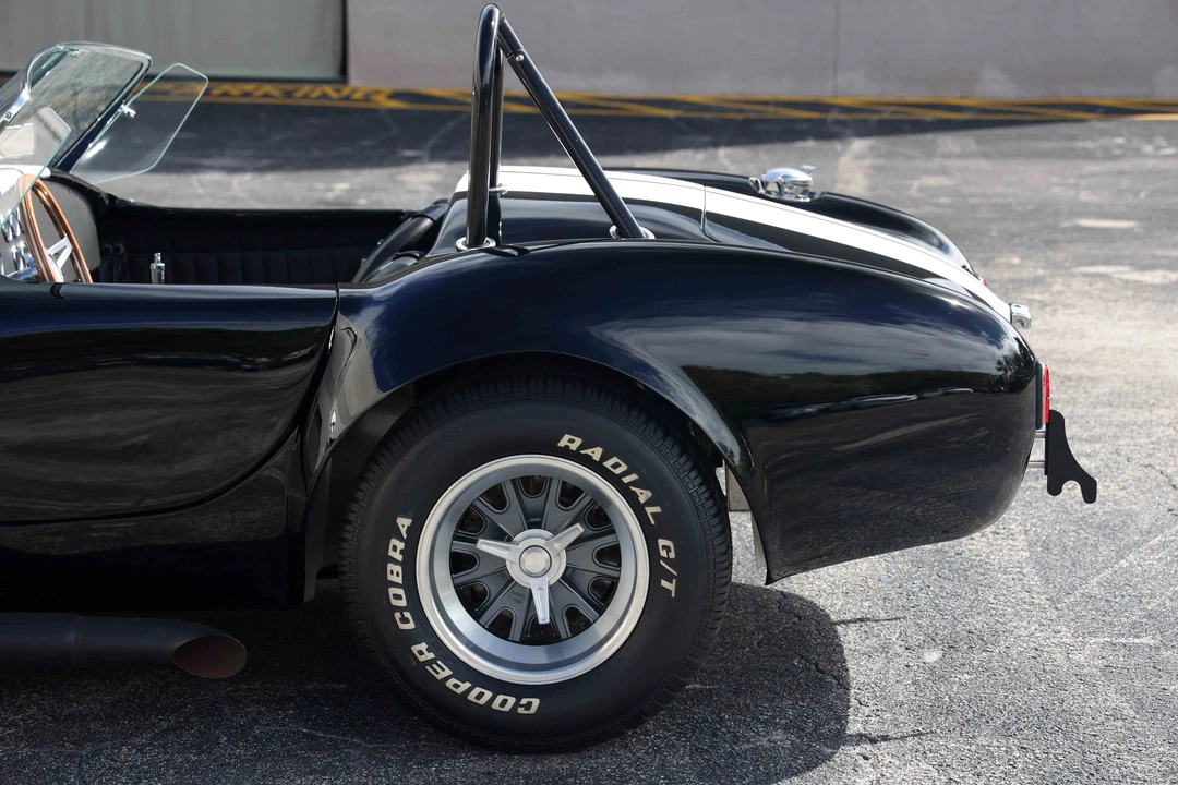 1965 Shelby Cobra 427 - Image 14 of 31