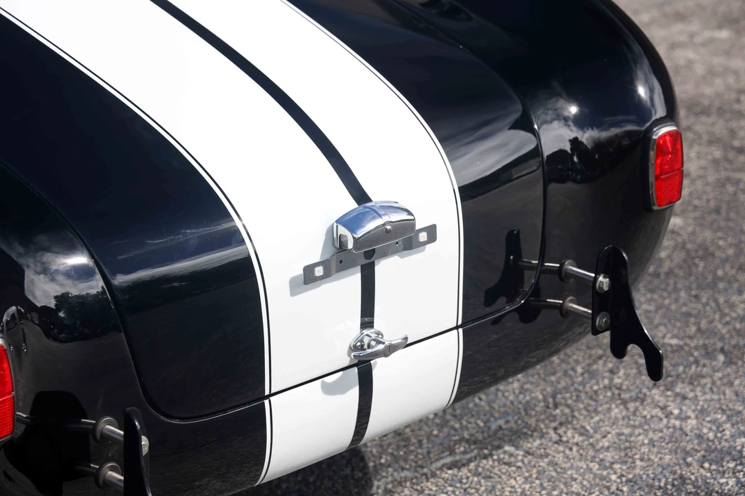 1965 Shelby Cobra 427 - Image 18 of 31