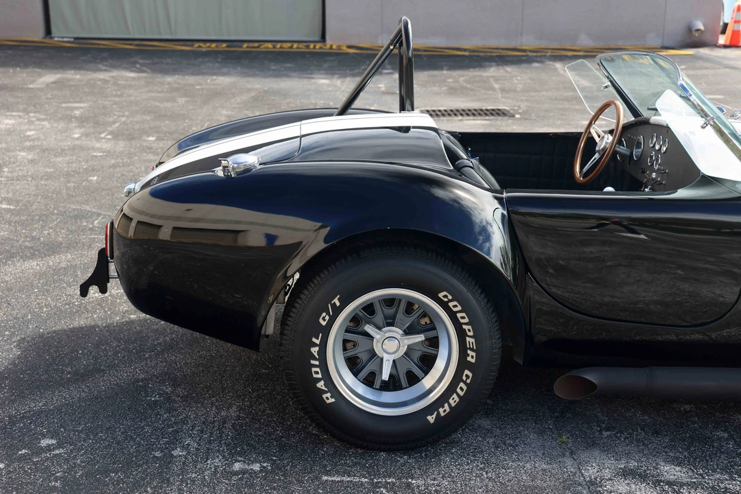 1965 Shelby Cobra 427 - Image 31 of 31