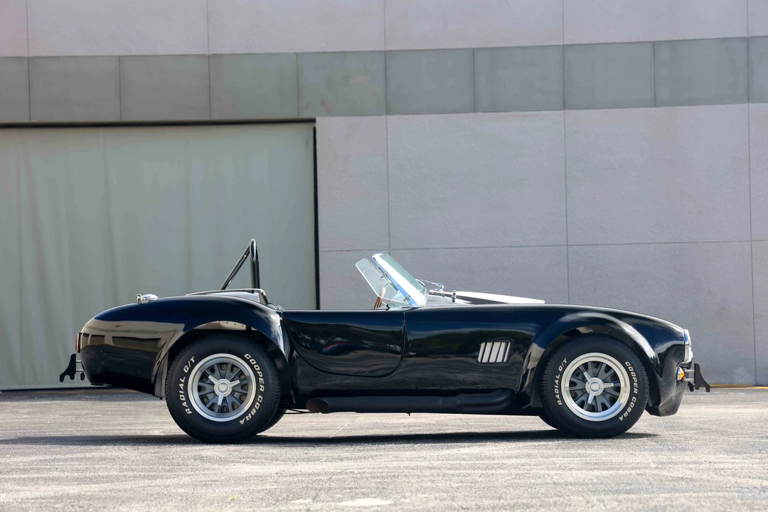 1965 Shelby Cobra 427 - Image 4 of 31
