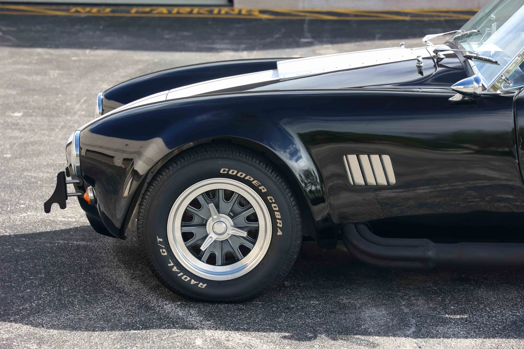 1965 Shelby Cobra 427 - Image 10 of 31