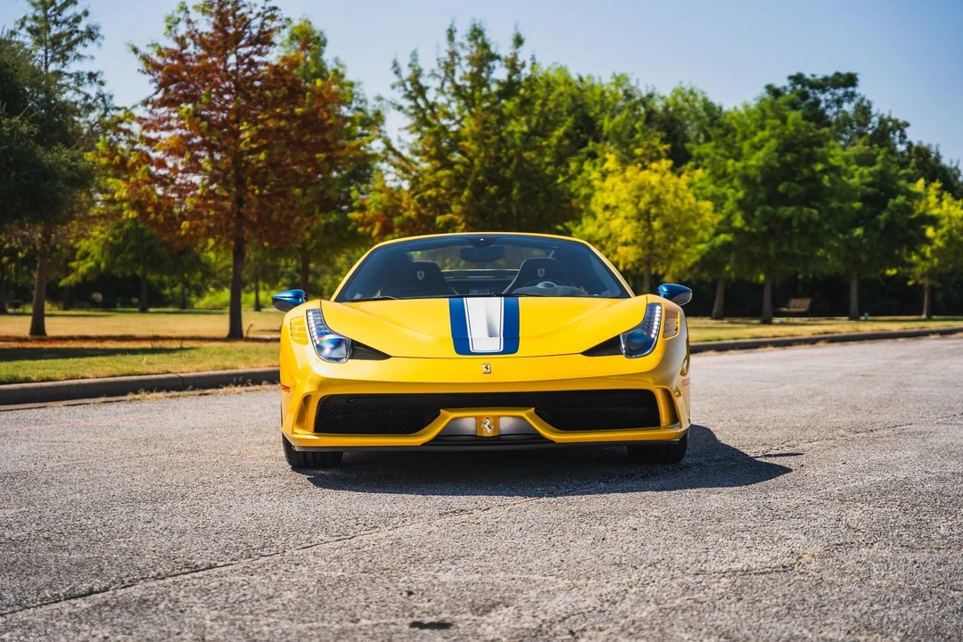 2015 Ferrari 458 Speciale Aperta - Image 24 of 31