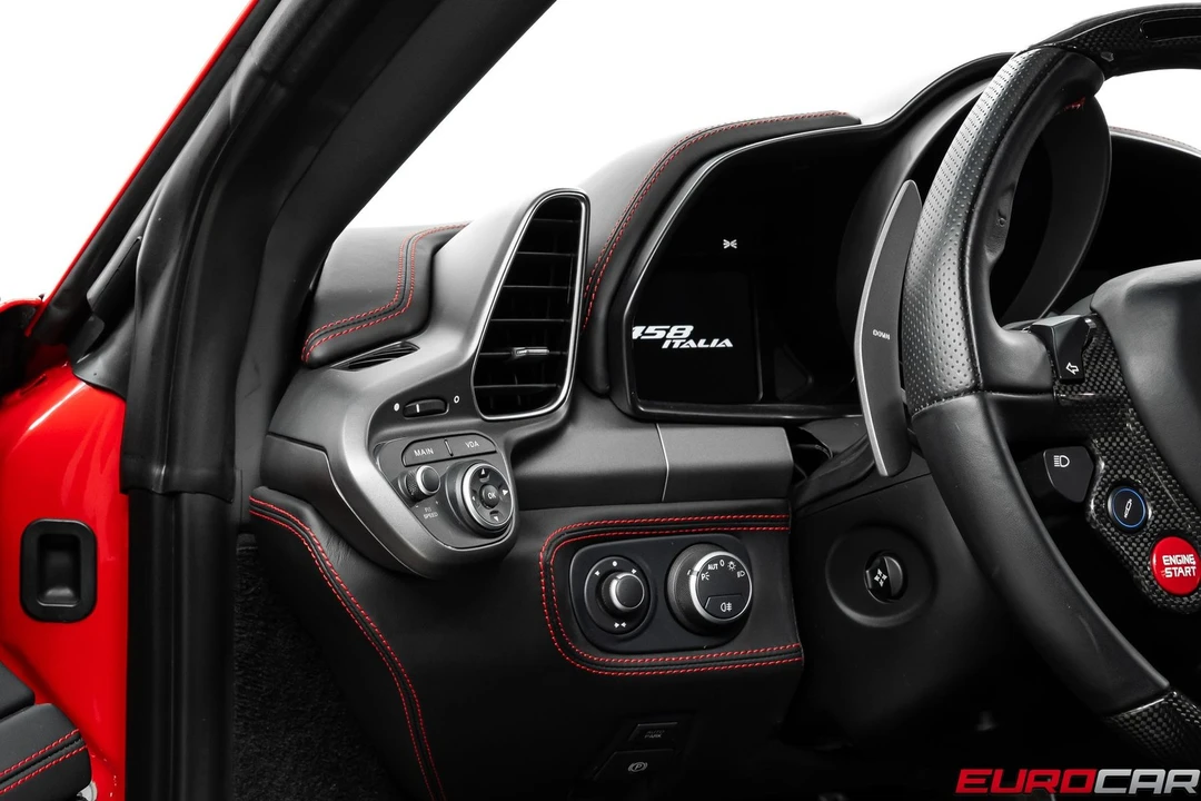 2015 Ferrari 458 Italia - Image 27 of 31