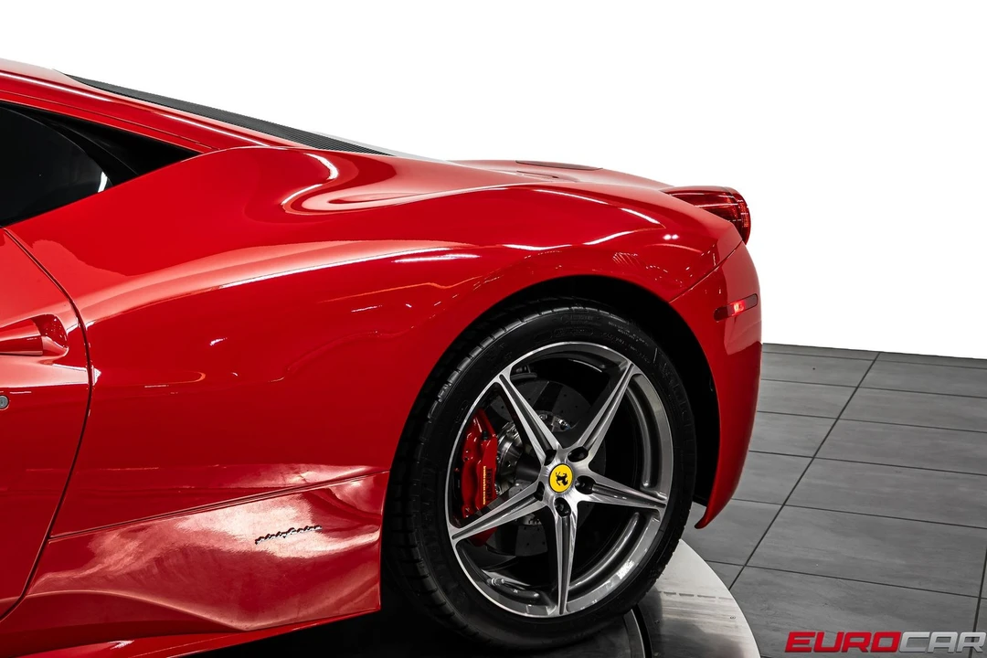 2015 Ferrari 458 Italia - Image 15 of 31