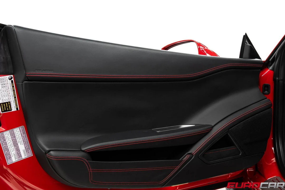2015 Ferrari 458 Italia - Image 24 of 31